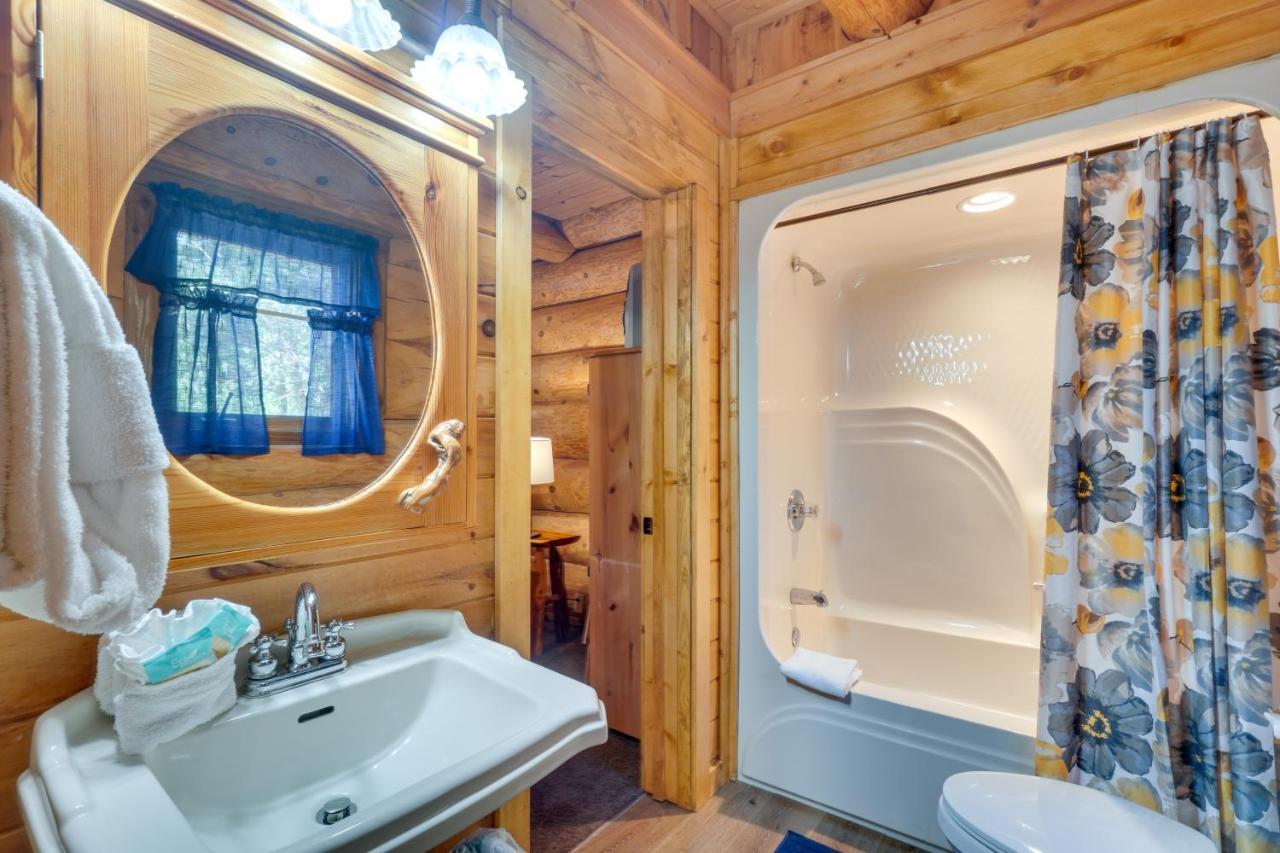 Smoky Mountain Vacation Rental Cabin With Hot Tub! Gatlinburg Exterior photo